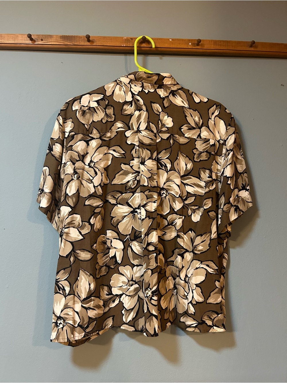 Jones New York Brown Short-Sleeve Floral Camp Shirt - Picture 5 of 5